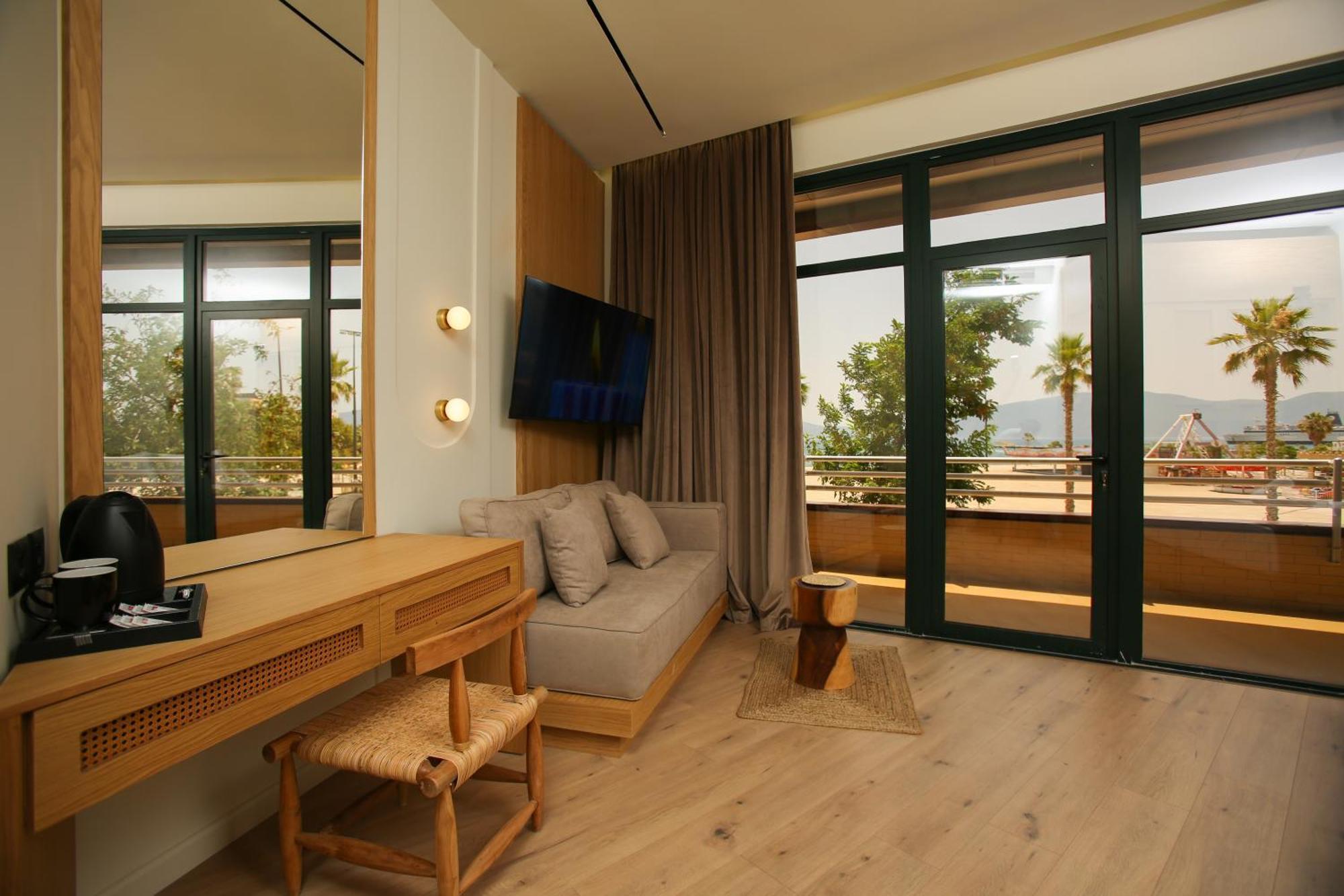 Hotel Brooklyn Vlorë Exterior foto